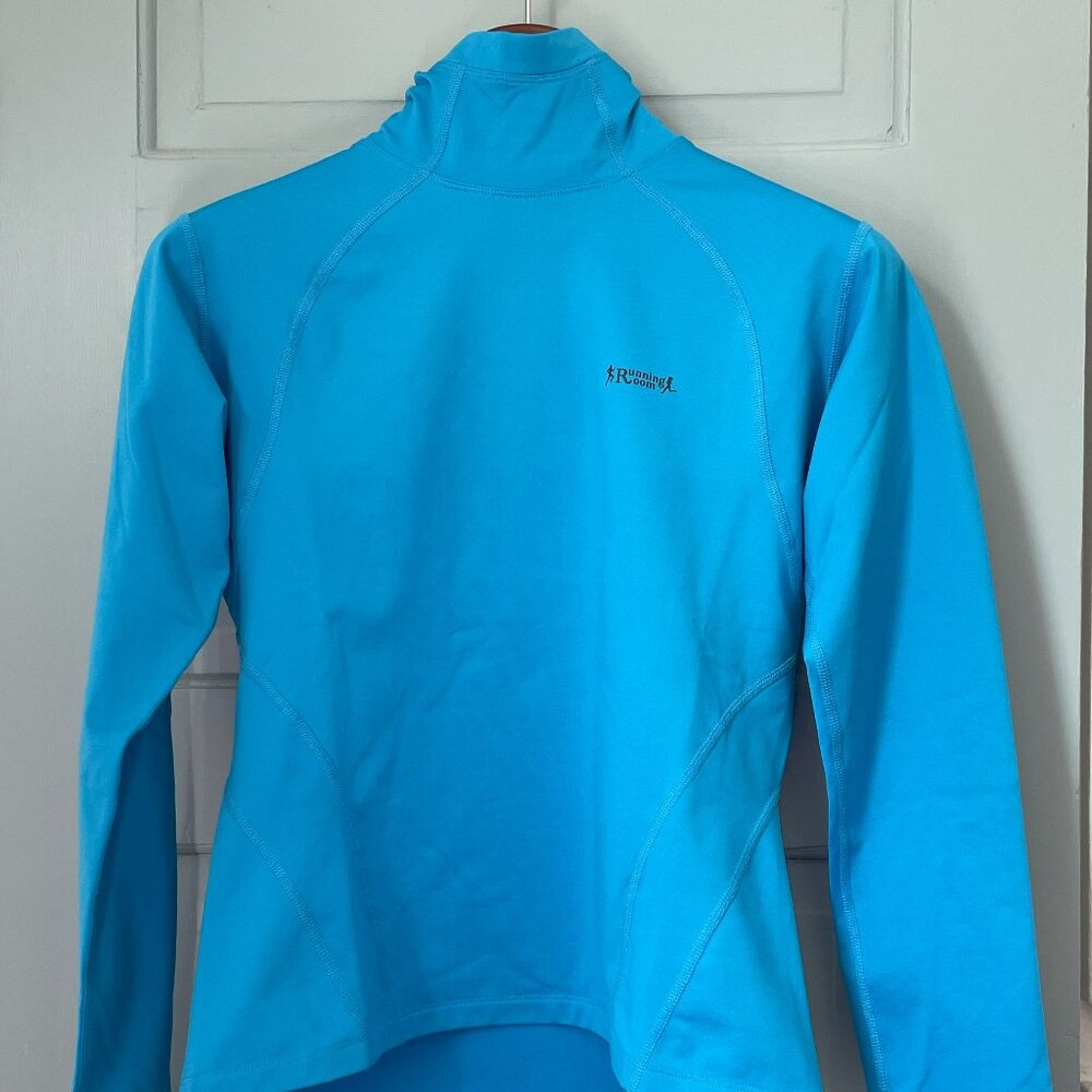 Running Room Base Thermal hoodie. Size S